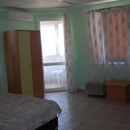 White Castle Hotel 3*